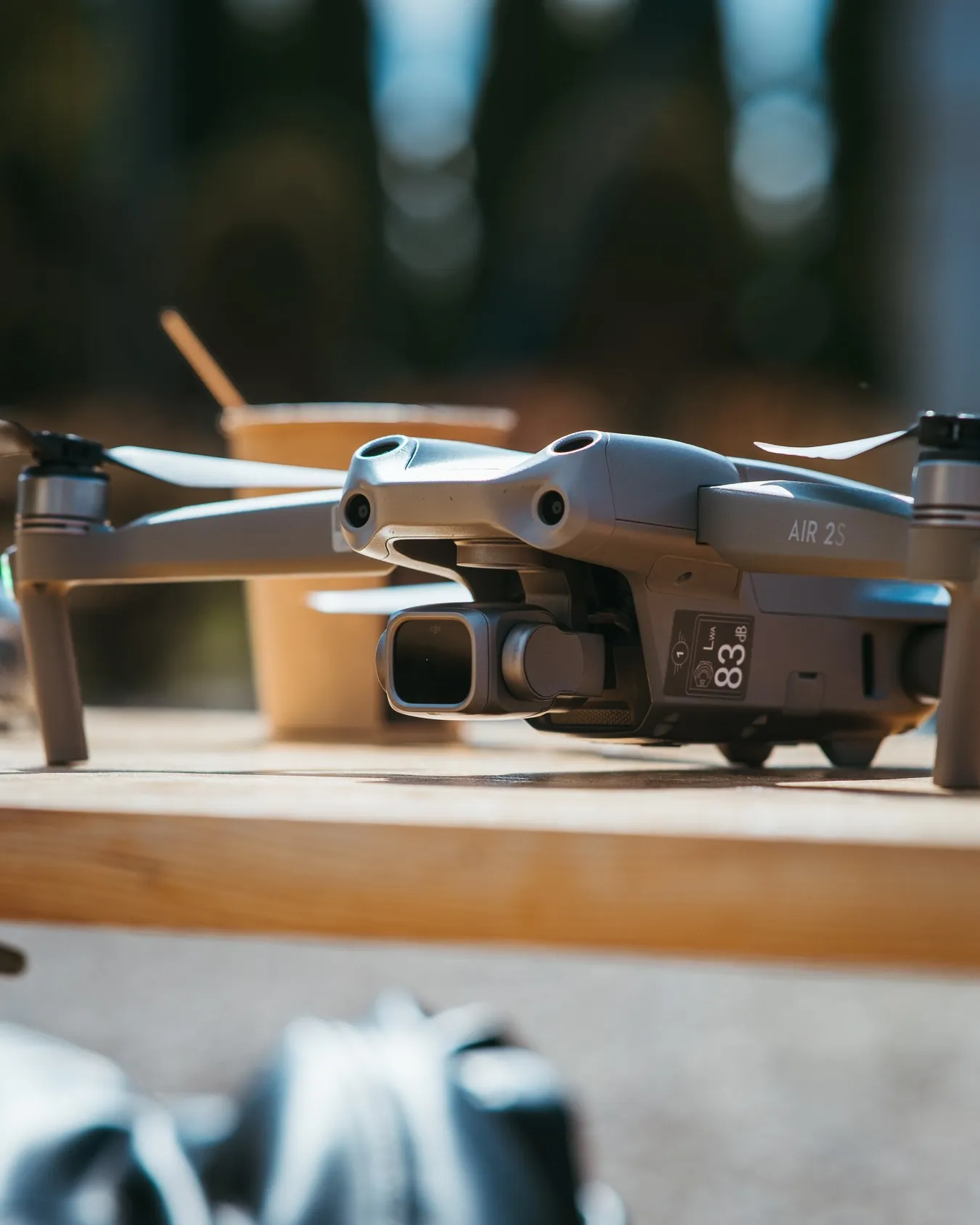 Dron przygotowany do lotu